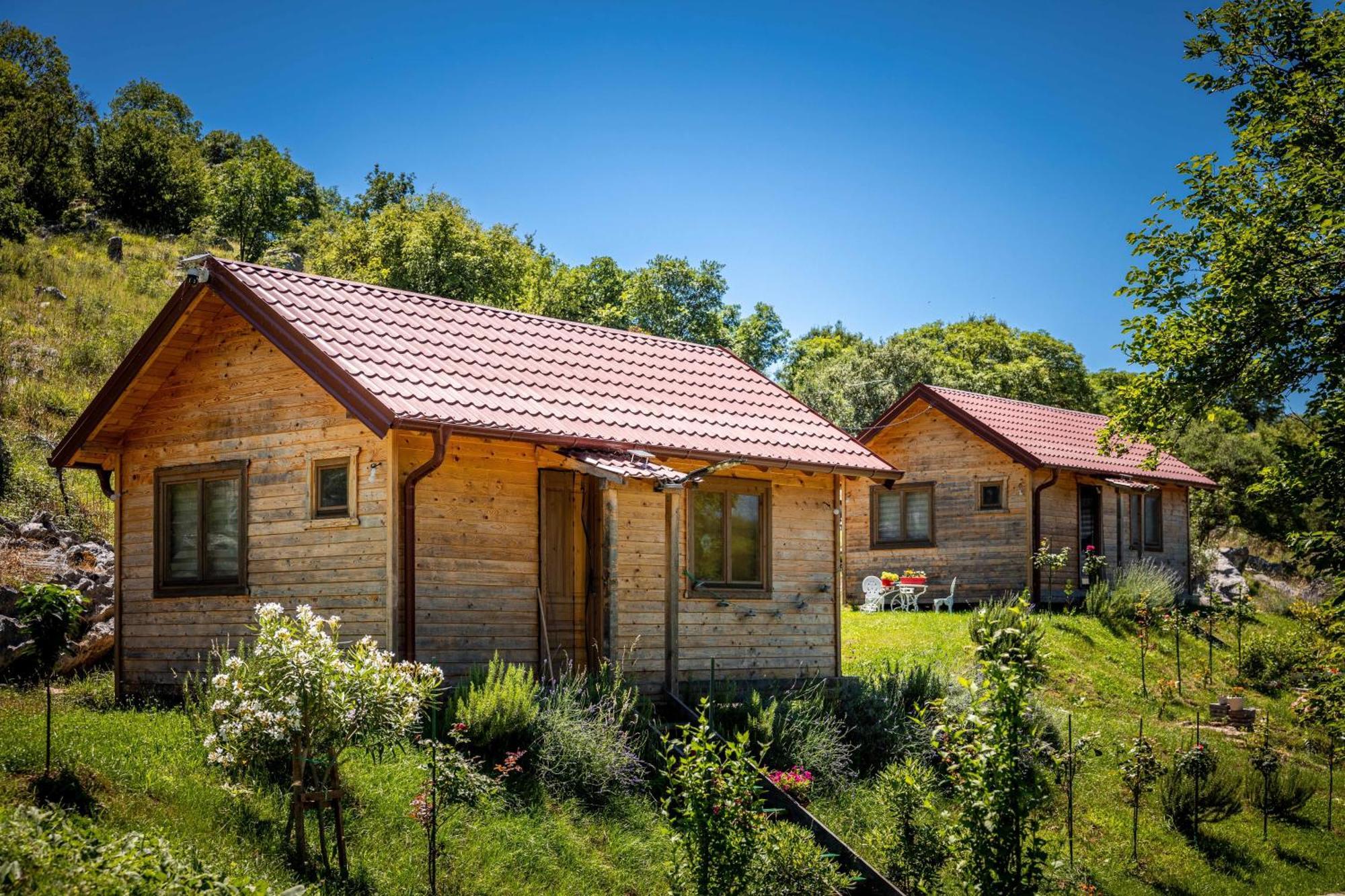 Boljesestre Lake Retreat Golubovci Esterno foto